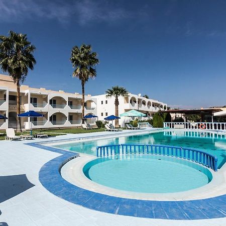 Tivoli Hotel 法里拉基 外观 照片