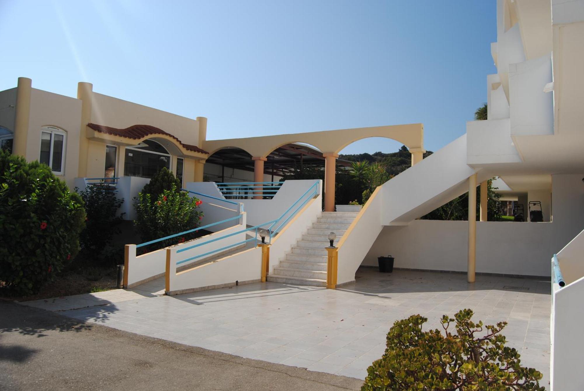 Tivoli Hotel 法里拉基 外观 照片